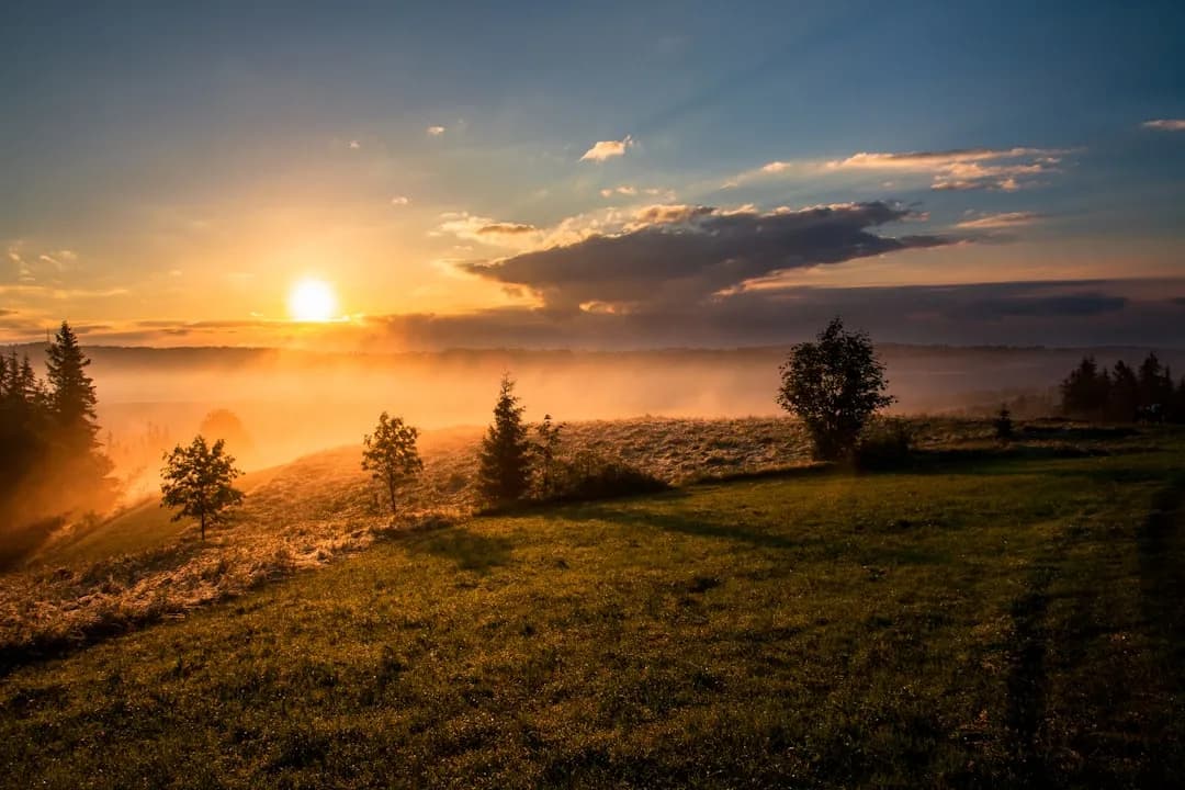 Cover image for Boost Your Confidence: Morning Affirmations for Men